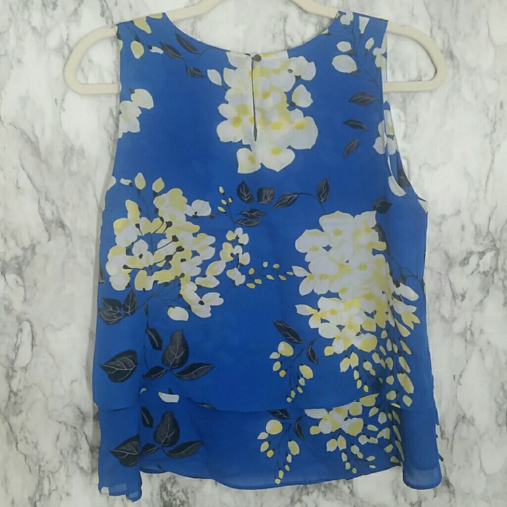 Liz Claiborne blue floral two tier tank top - Picture 2 of 6
